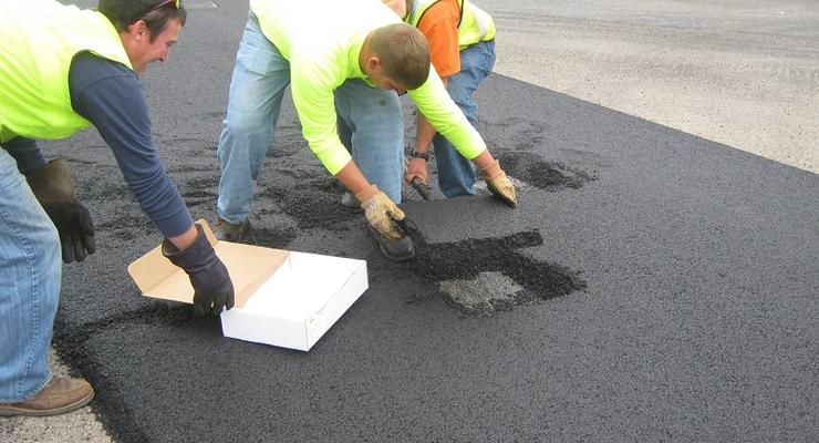 Порошенко ответил на петицию о качестве ремонта дорог