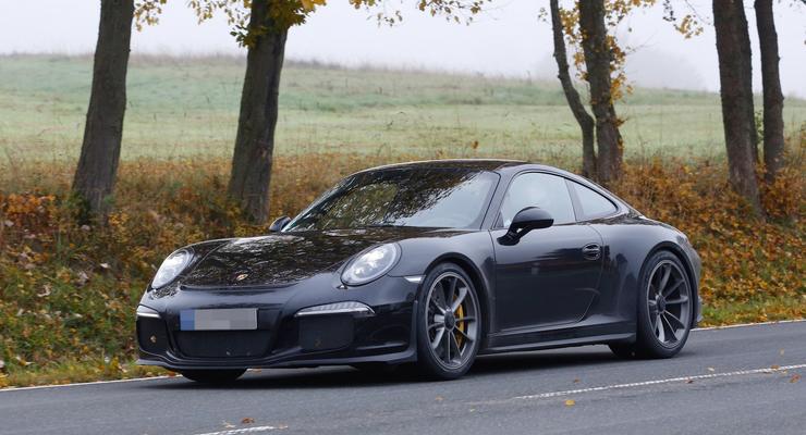 Porsche 911 R заметили на тестах (фото)