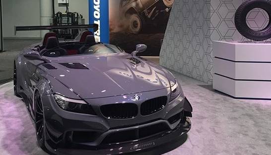 На тюнинг-шоу SEMA показали уникальный "злой" BMW Z4 GT (видео)
