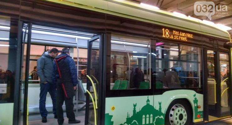 Во Львове презентовали первый в Украине электробус отечественного производства