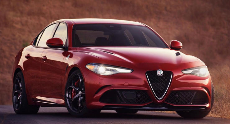 Alfa Romeo показала в США новую версию Giulia