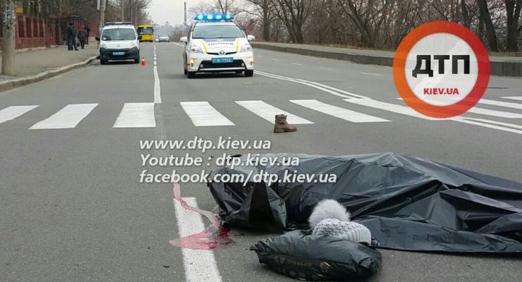 В Киеве на Подоле милицейский Volkswagen Passat насмерть сбил женщину (фото 18+)