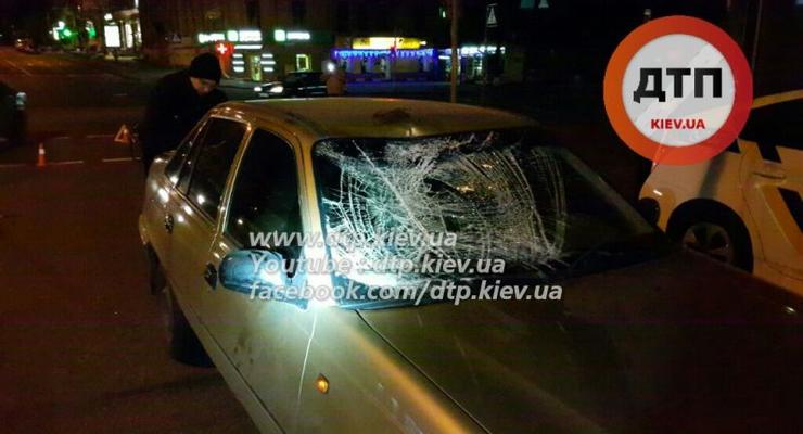 В Киеве Daewoo сбила журналиста (видео)
