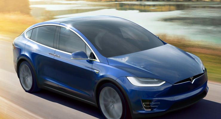 Tesla представит полностью автономный автомобиль через два года
