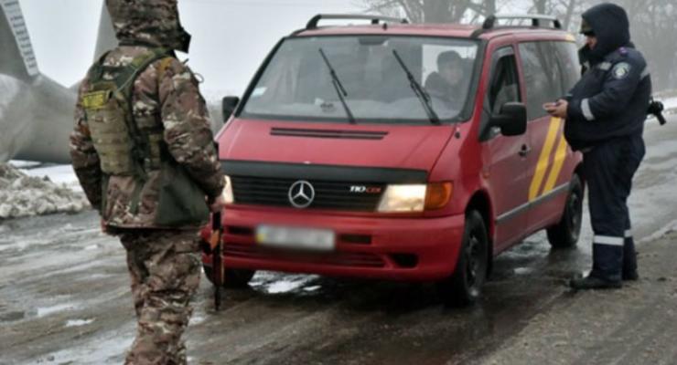 Блокпосты полиции на Донбассе оборудуют видеорегистраторами