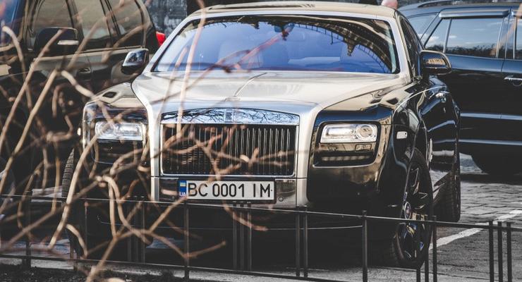 Во Львове заметили редкий Rolls-Royce Ghost Alpine