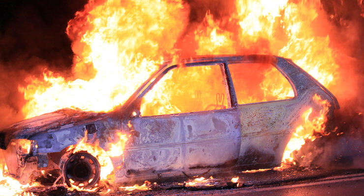 На Ровенщине мужчина сгорел в собственном авто