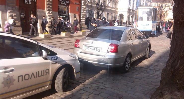 Патрульные оштрафовали водителя Садового