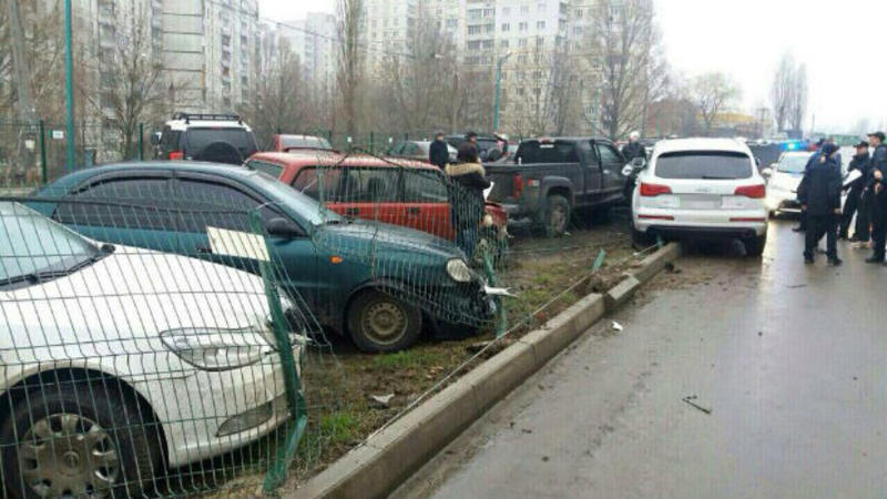 В Харькове пьяная на Audi разбила шесть авто / depo.ua