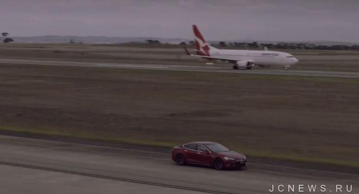 В Австралии Tesla Model S посоревновалась с Boeing 737
