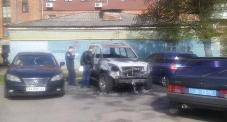 В Харькове оппоненту Кернеса сожгли автомобиль