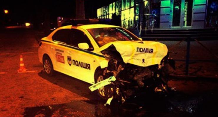 В Хмельницком машина полиции попала в аварию