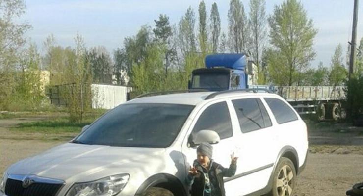 В Киеве со станции техобслуживания угнали Skoda