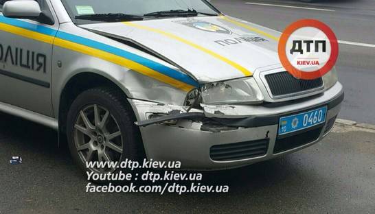 В Киеве авто полиции охраны попало в ДТП