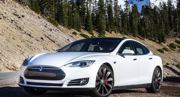 В США могут отозвать 25 тысяч автомобилей Tesla