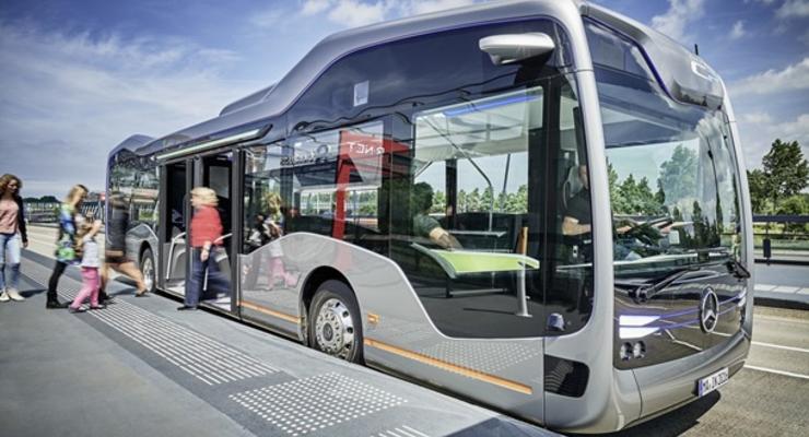 Mercedes создал автобус будущего без водителя