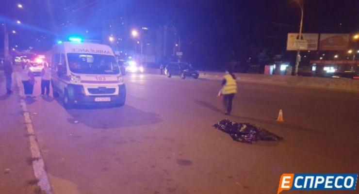 В Киеве внедорожник насмерть сбил пешехода