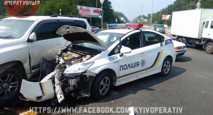 В Киеве произошло ДТП с участием патрульных полицейских