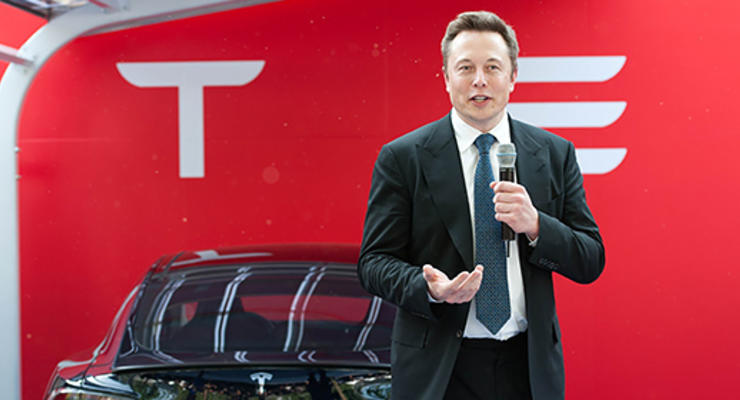 Маск назвал дату премьеры микроавтобуса Tesla