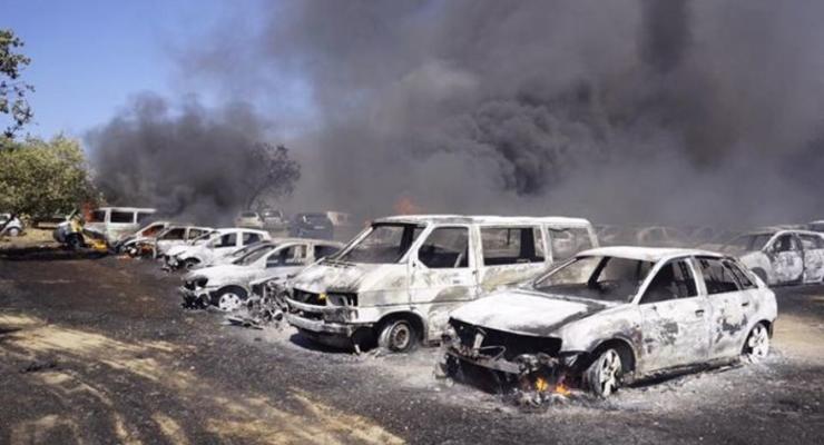 На паркинге в Португалии сгорели сотни машин