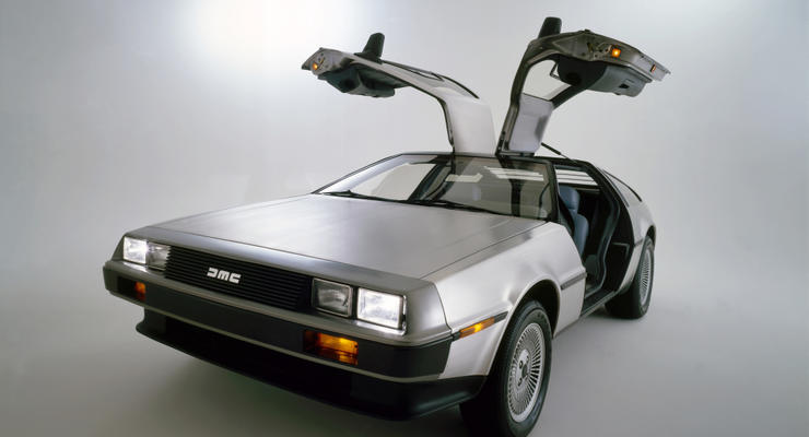 DeLorean анонсировал возвращение легендарной модели из "Назад в будущее"