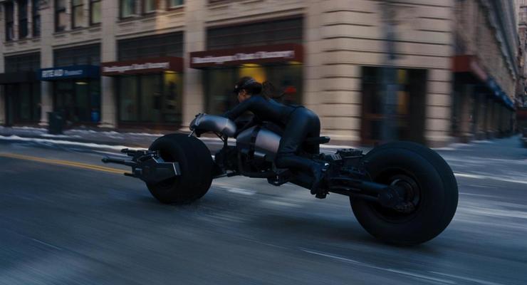 Мотоцикл со съемок фильма о Бэтмене выставили на аукцион