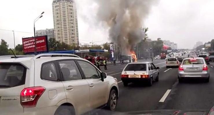 В центре Москвы вспыхнул рейсовый автобус