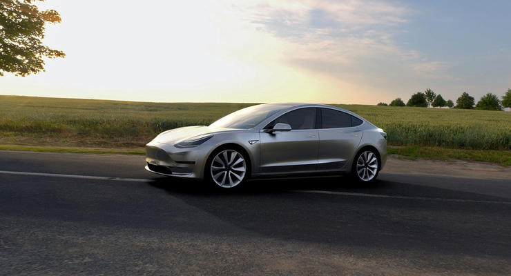 Tesla на год вперед распродала свой самый доступный электрокар