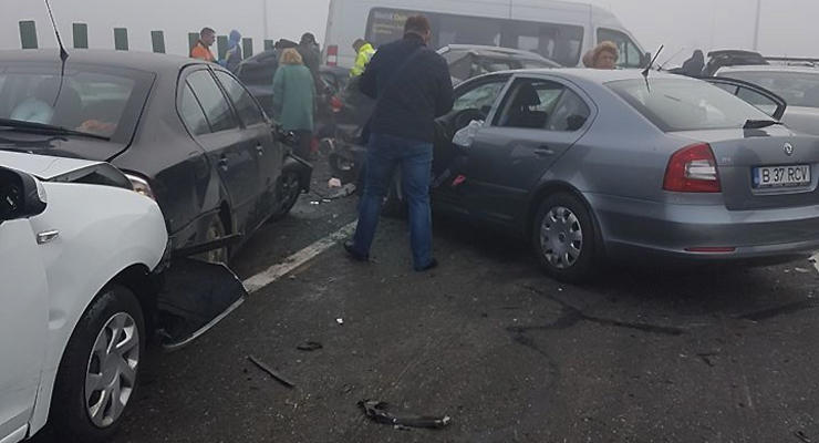 В Румынии столкнулись почти 30 автомобилей: четыре жертвы, десятки раненых