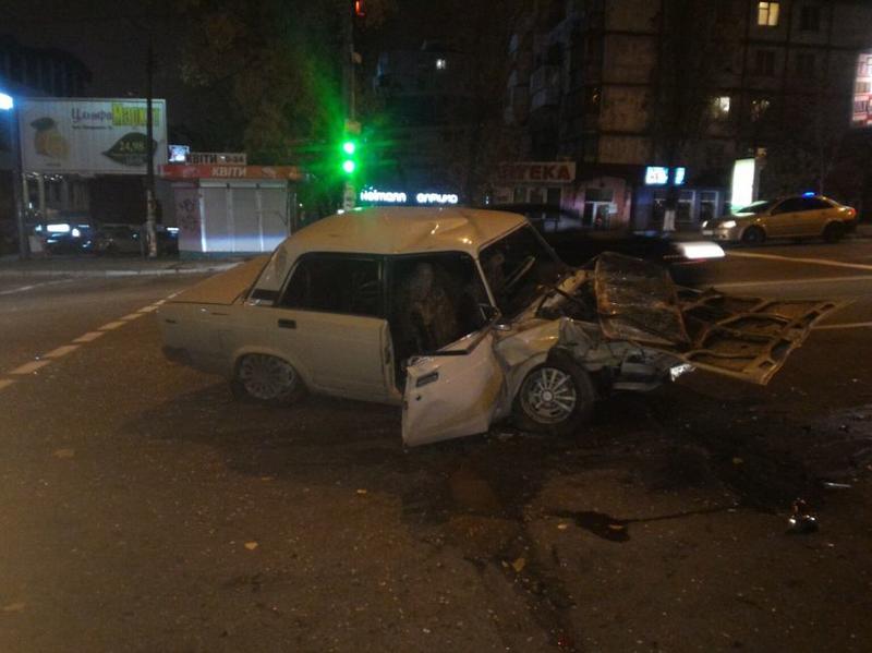 В Киеве в результате ДТП пострадали пять человек: двое детей и трое взрослых / 44.ua