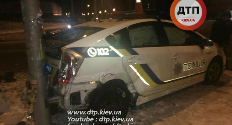 Авто патрульных попало в ДТП в Киеве на Троещине, есть пострадавшие