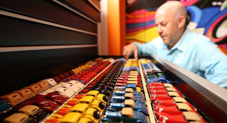 Американец собрал коллекцию игрушечных авто стоимостью миллион долларов
