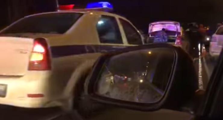 В Москве водитель сбил полицейского на лошади