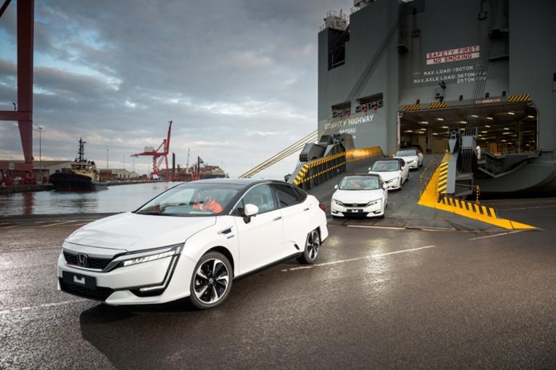 Honda привезла в Европу первую партию водородных Clarity