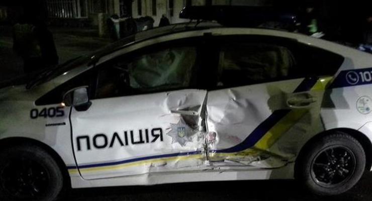 Украинские полицейские за год разбили более 400 авто