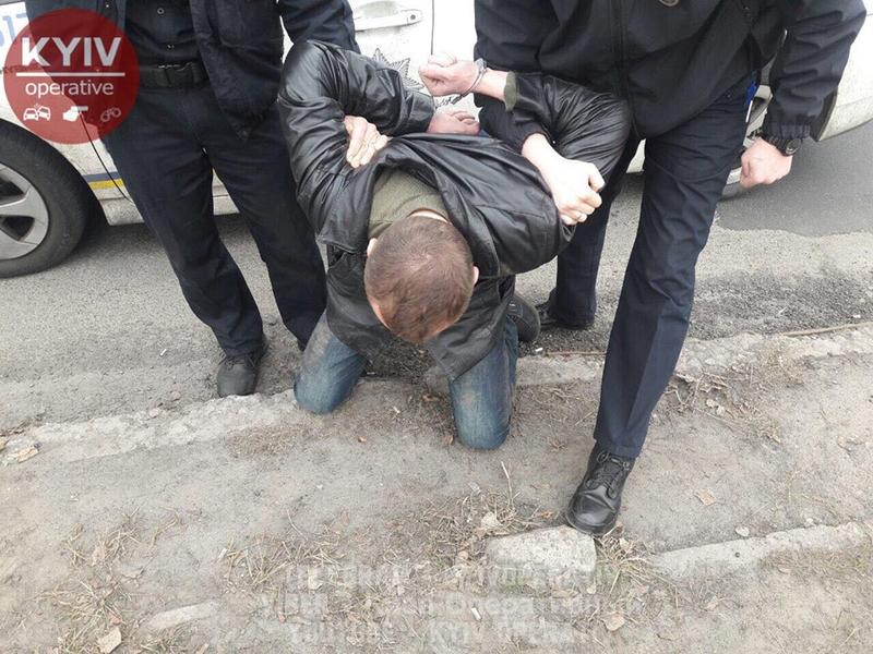 В Киеве пьяный водитель устроил ДТП и выдавал себя за советника министра инфраструктуры / Киев Оперативный