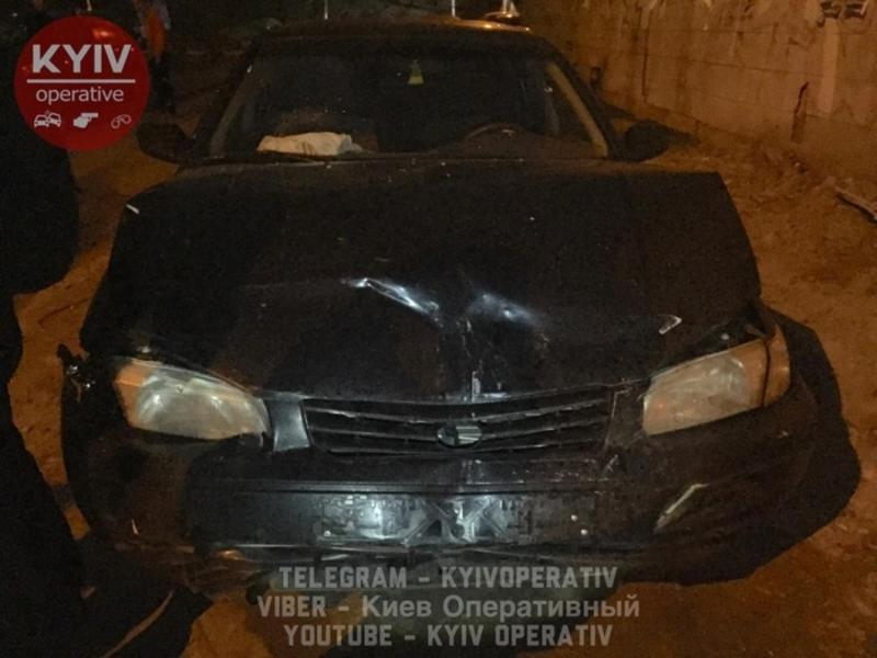 Жесткое ДТП в Киеве: Toyota разбила Daewoo Lanos / Киев Оперативный