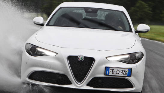 Быстрее, чем iPhone: партию автомобилей раскупили за 33 секунды