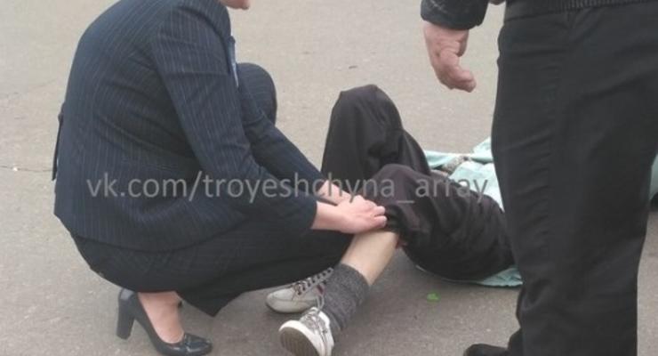 В Киеве автомобиль Савченко сбил пожилую женщину
