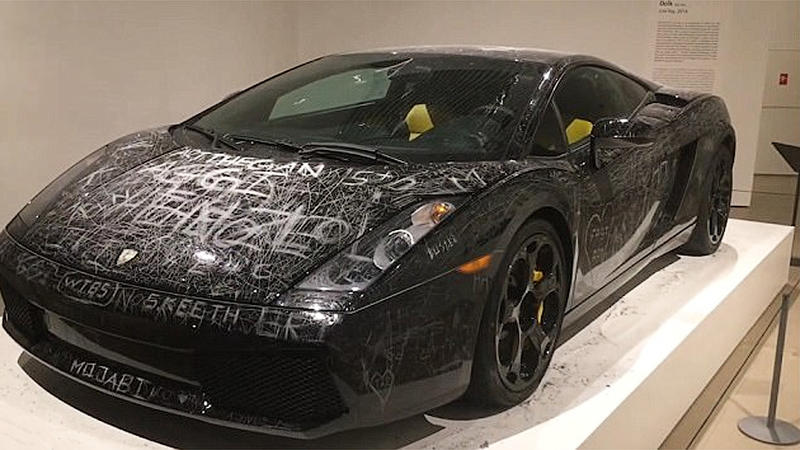 Посетителям музея предложили испортить Lamborghini за 170 тысяч долларов / Wonderful Engineering