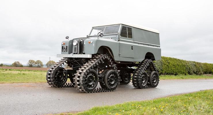 В Британии продают Land Rover на гусеницах