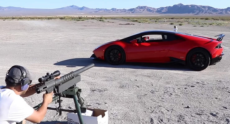 Блогер расстрелял арбузы сквозь Lamborghini