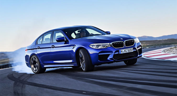 BMW официально представила заряженный седан M5