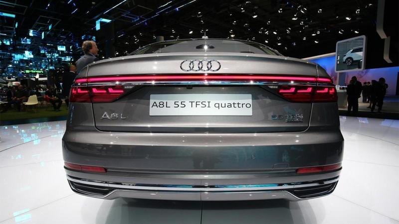 Audi показала новый седан A8 / Audi