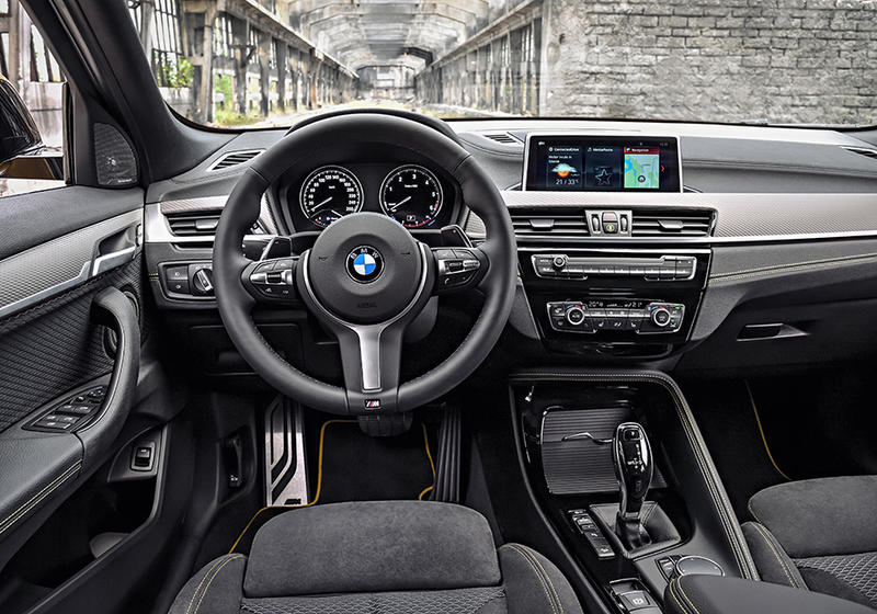 BMW официально представила новый кроссовер / BMW