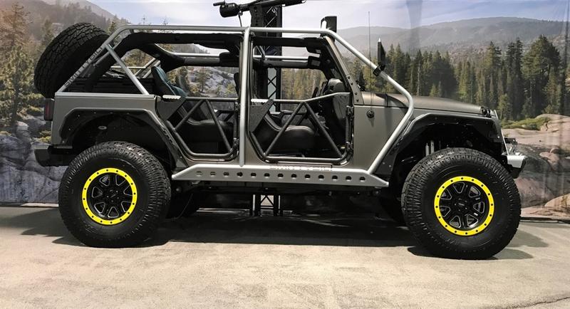 Такого вы еще не видели: Jeep Wrangler с пулеметом / Alpine Electronics