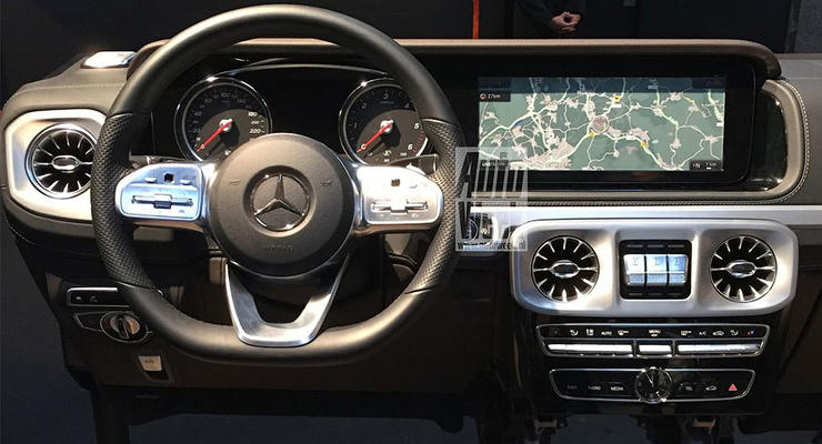 Новый Mercedes-Benz G-Class: фотографии интерьера