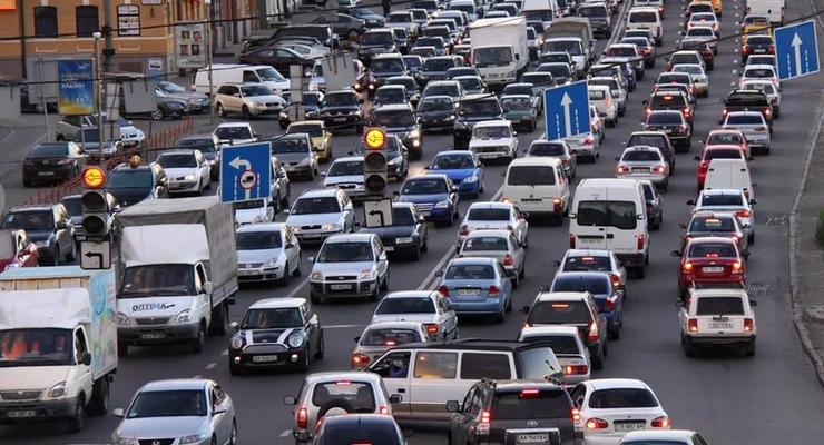 В Украине предлагают изменить правила дорожного движения