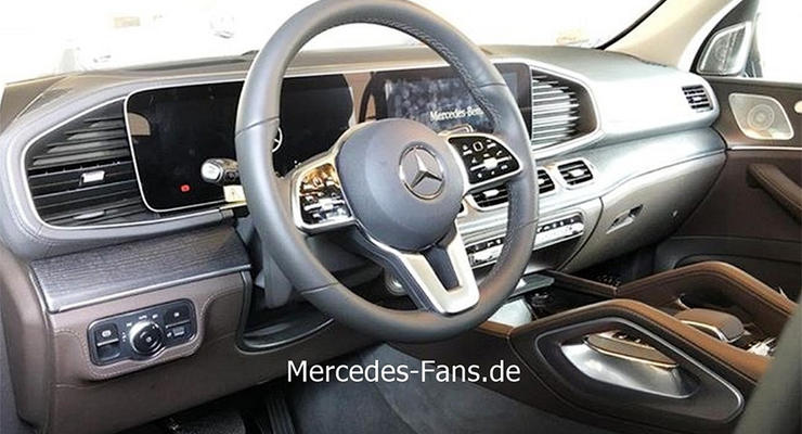 Появились первые шпионские фото Mercedes-Benz GLE