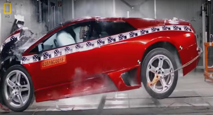 Деньги на ветер: Видео крэш-тестов ТОП-5 дорогущих суперкаров